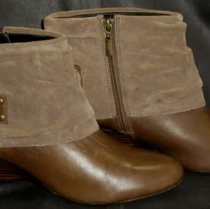 Clarks Tan Leather Bootie(Brand New)